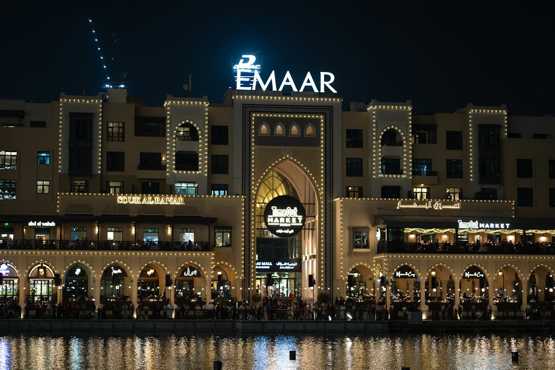 Illuminated 3D building signage